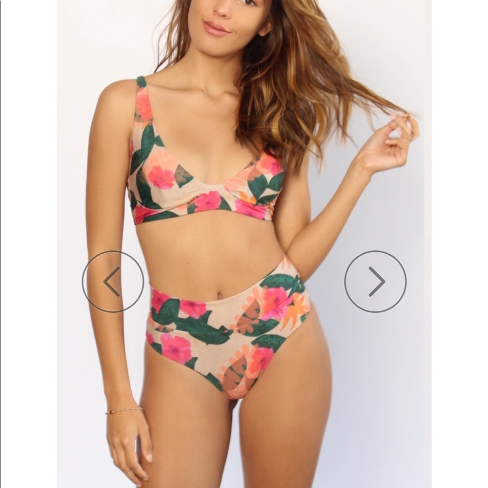 STN FX Swim / Stone Fox High Waisted La Buena Bikini Size Small